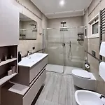 Lady Luxury Apartman *